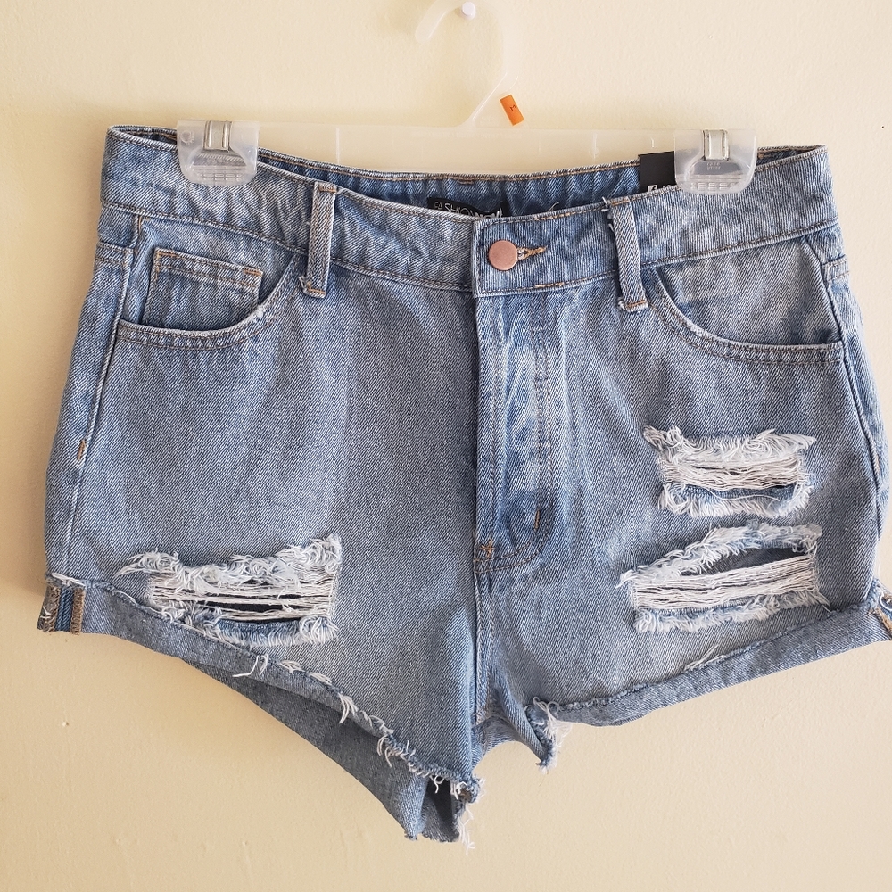 "Can't Cuff Me" Fashion Nova Denim Shorts